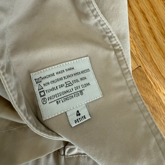 London Fog Limited Edition Tan Petite Trench Coat Jacket 4P - Picture 4 of 9